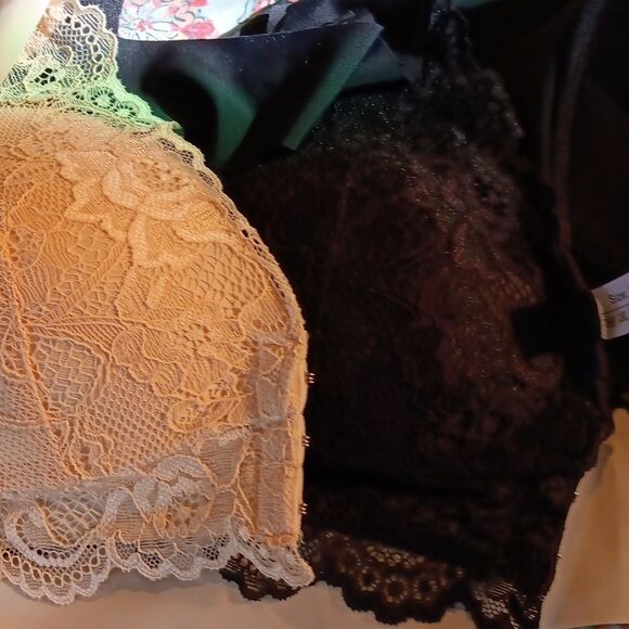 NWOT Bra Bundle - Picture 7 of 7